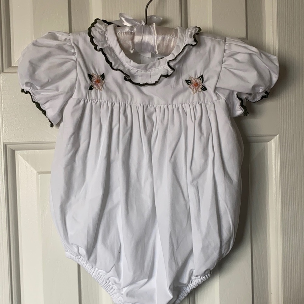 Christian Elizabeth Magnolia Bubble